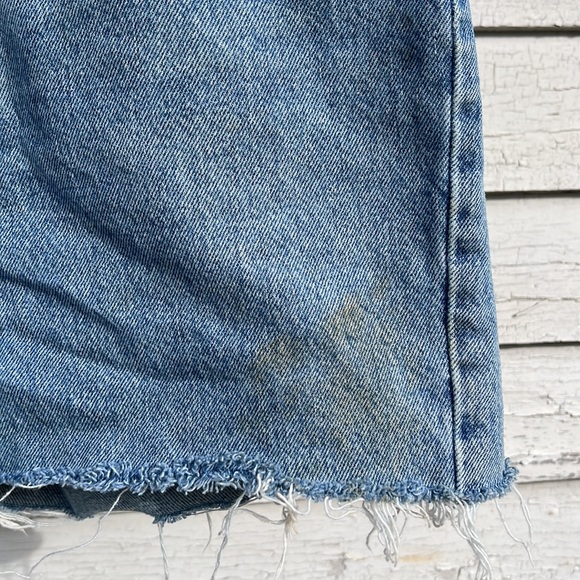 Vintage Levi’s denim shorts button fly - Picture 2 of 6